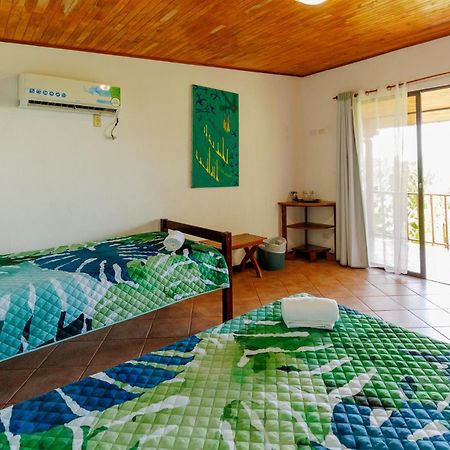 Hotel Planeta Sano Manuel Antonio Exterior photo