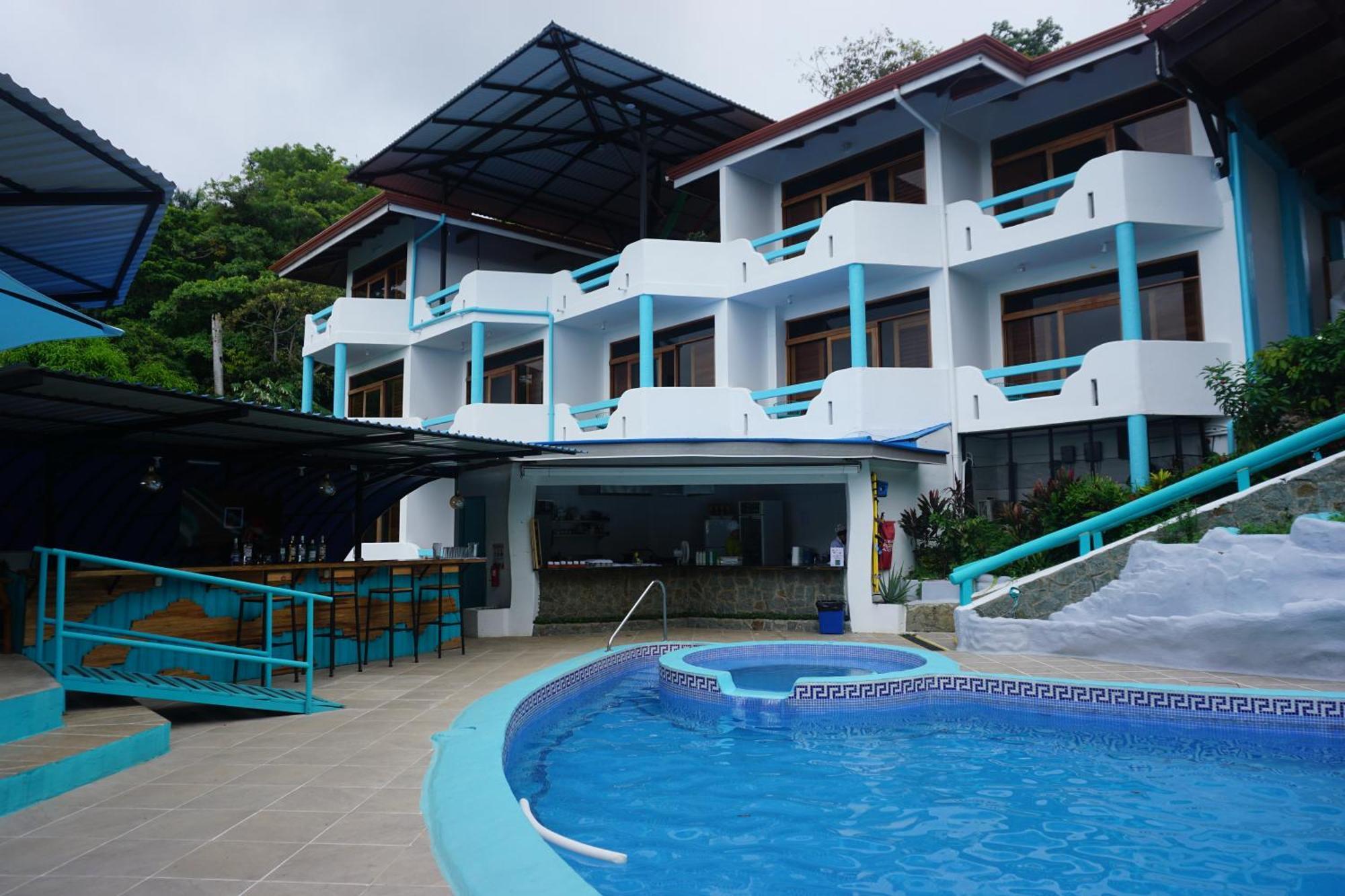 Hotel Planeta Sano Manuel Antonio Exterior photo