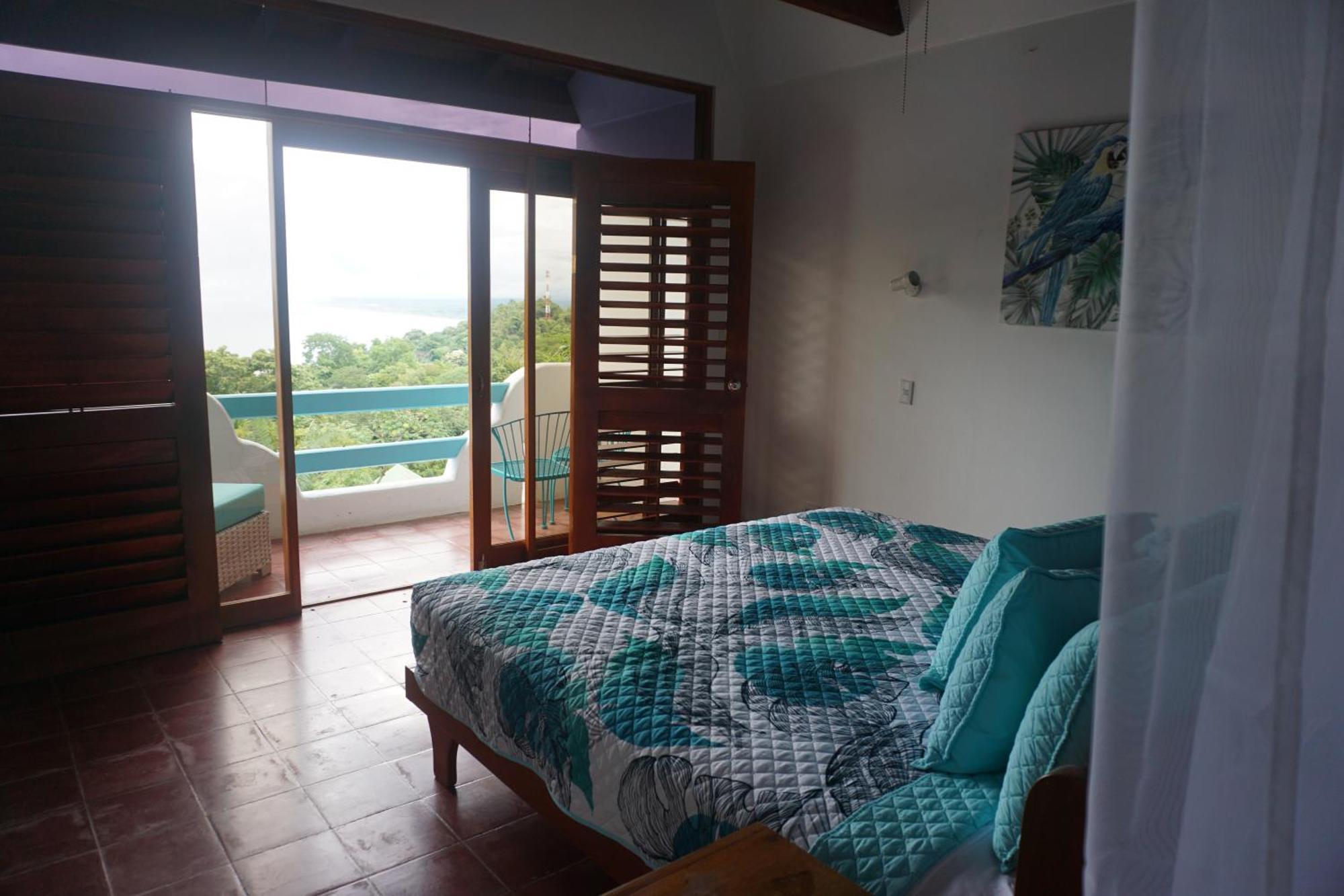 Hotel Planeta Sano Manuel Antonio Exterior photo