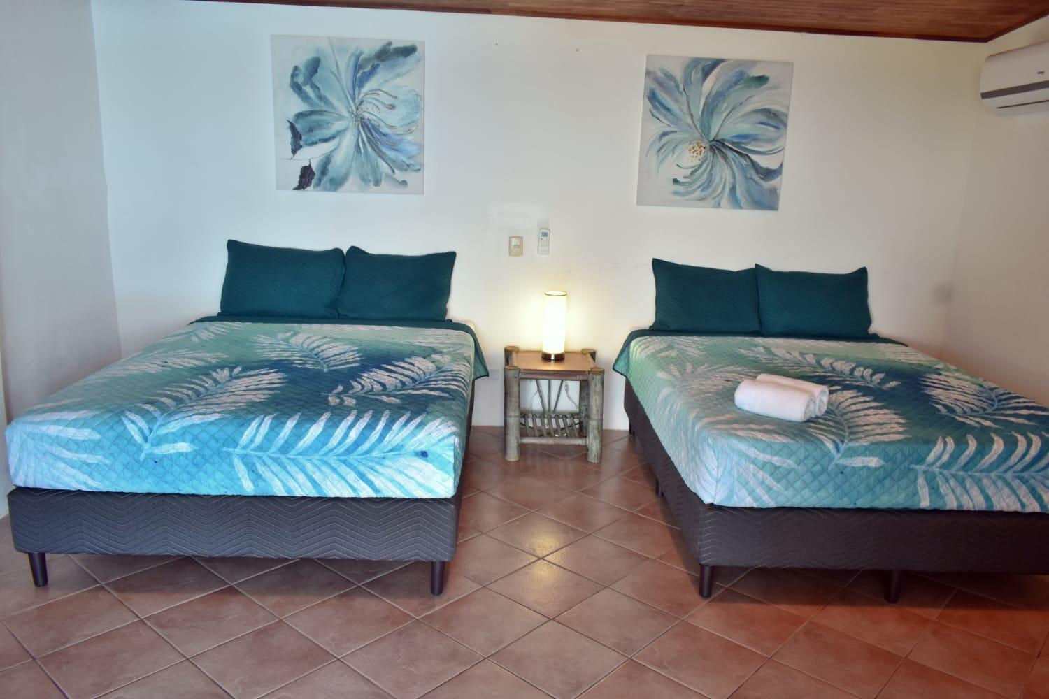 Hotel Planeta Sano Manuel Antonio Exterior photo