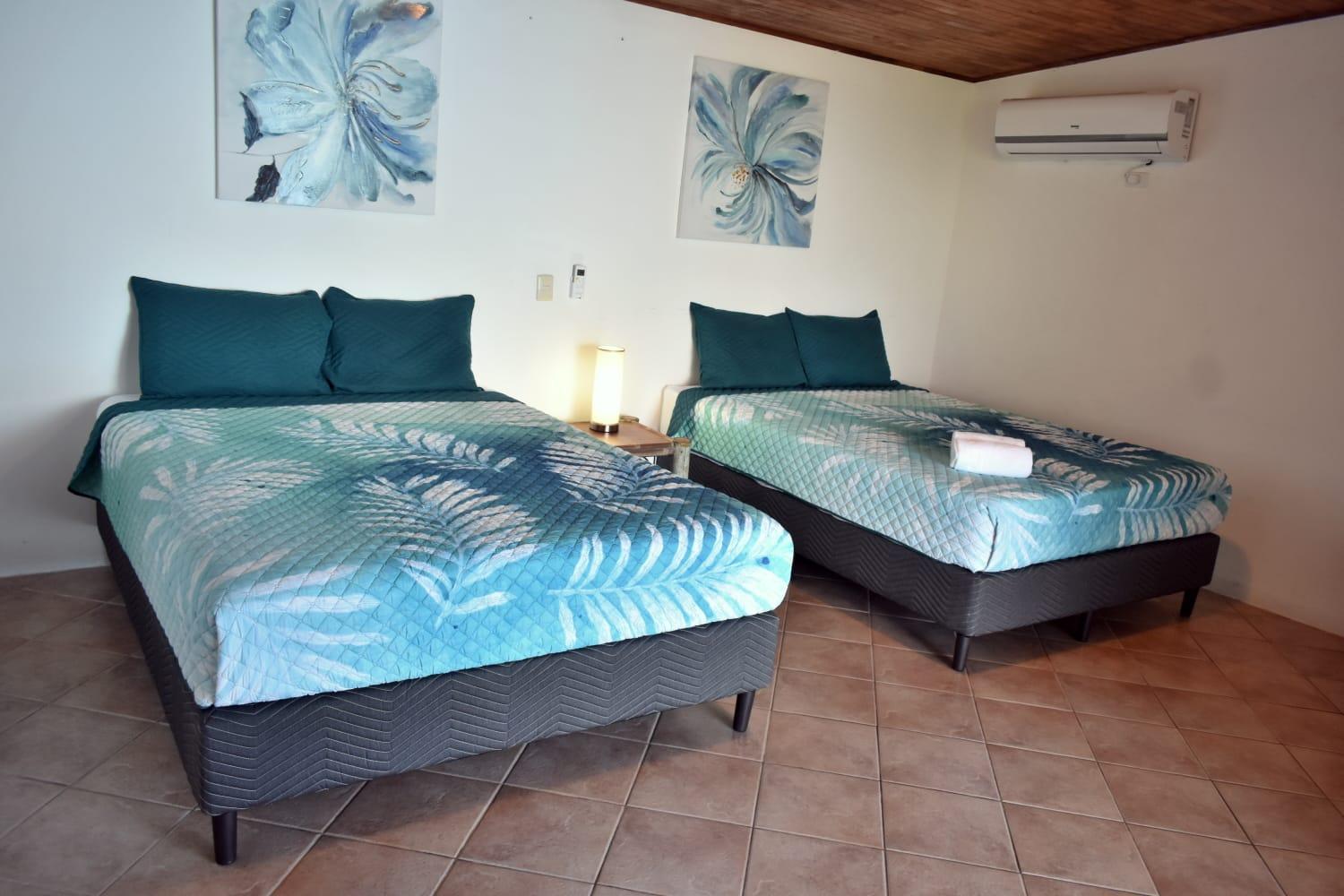 Hotel Planeta Sano Manuel Antonio Exterior photo